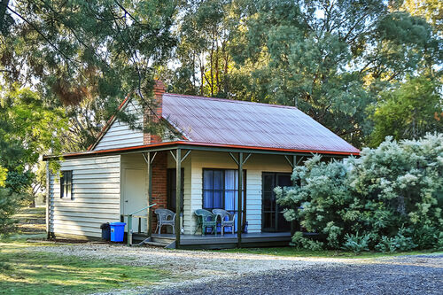 2 Bedroom Lodge with Spa   Self Contained  Mountain View Lodges | 2 Bedroom Lodge with Spa - Self Contained | Mountain View Lodges | 2 Bedroom Lodge with Spa | Self Contained | Mountain View Lodges | Halls Gap | Grampians National Park
