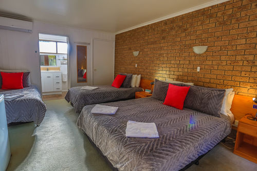 Family Room | Family Room | Family Room | Mountain View Lodges | Halls Gap | Grampians National Park