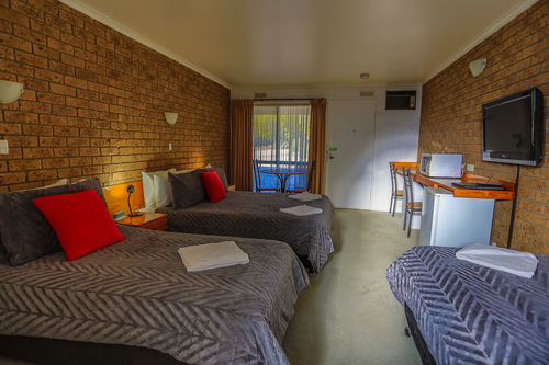 Family Room | Family Room | Family Room | Mountain View Lodges | Halls Gap | Grampians National Park