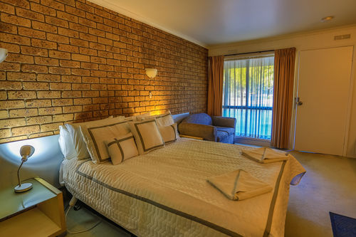 Queen Room | Queen Room | Queen Room | Mountain View Lodges | Halls Gap | Grampians National Park